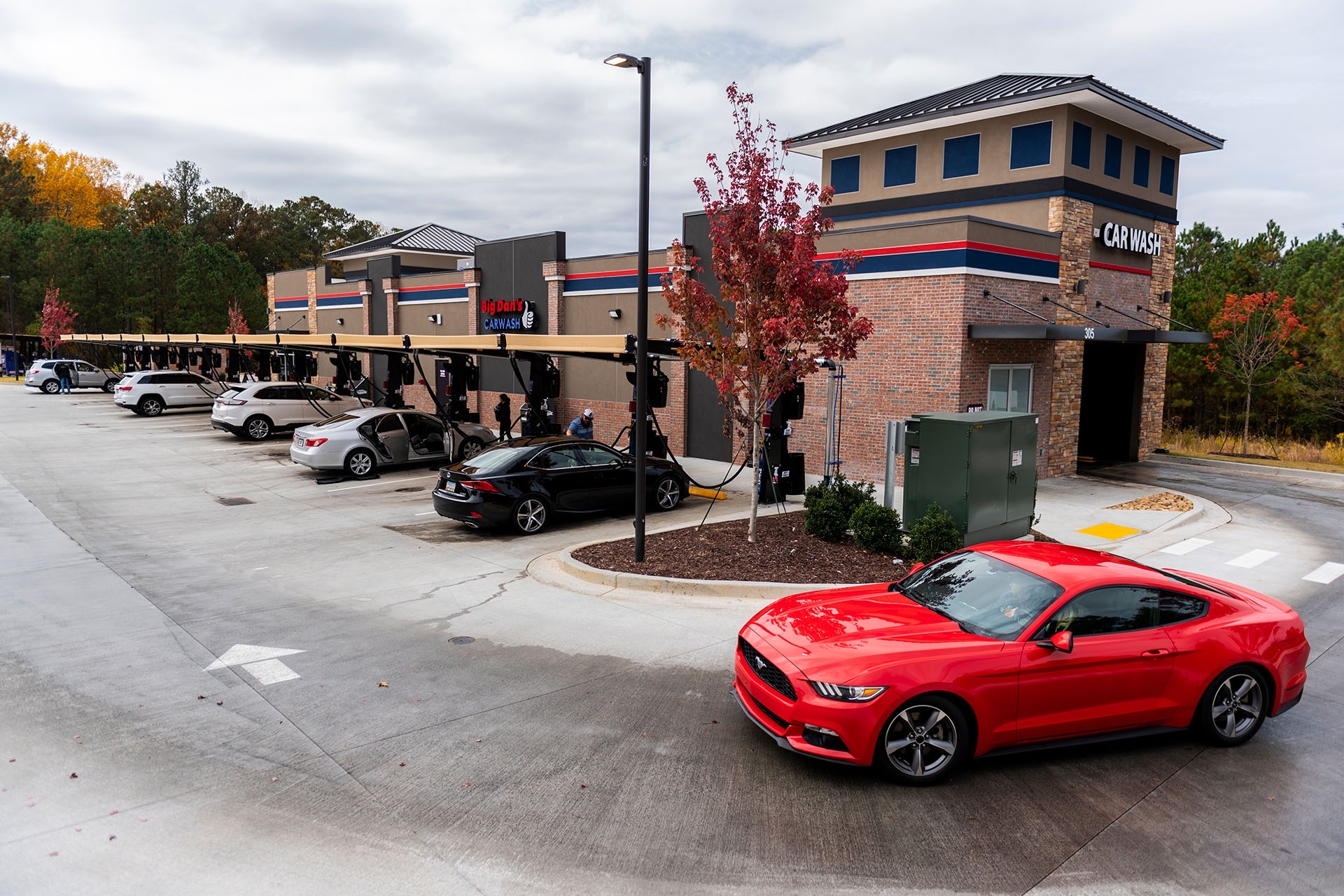 Big Dan’s Car Wash Announces Grand Opening of First Woodstock Location